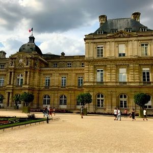 Meet your Posher, Nina